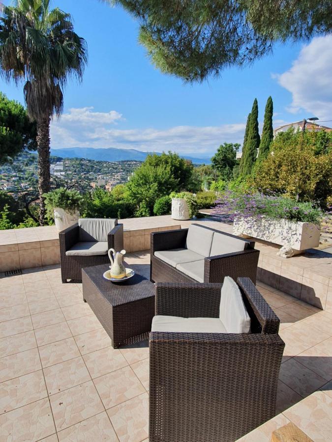 Haus Mit Garten Ueber Der Bucht Von Cannes Vallauris Zewnętrze zdjęcie
