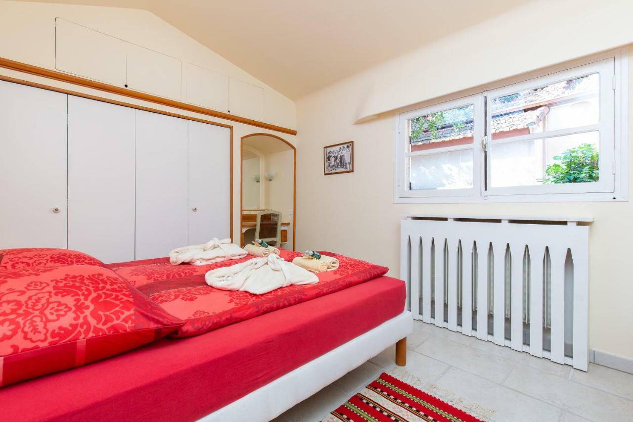Haus Mit Garten Ueber Der Bucht Von Cannes Vallauris Zewnętrze zdjęcie